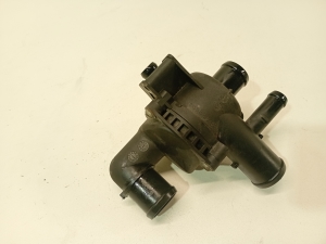 Jaguar XF (2008–2016) Kühlmittelthermostat 9X238A586AD - 3
