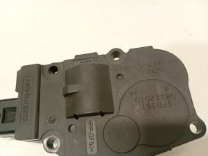 Jaguar XF (2008–2016) Salongi soojenduse klapi mootor 412650750 - 2