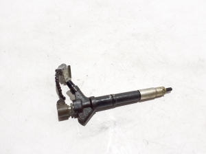 TOYOTA Avensis T25 (2003–2008) Kütusepihusti 2367026011 - 4