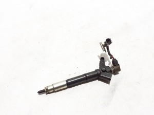 TOYOTA Avensis T25 (2003–2008) Kütusepihusti 2367026011 - 5