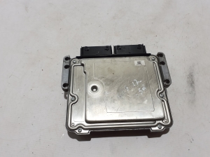 Ford Kuga (2012–2019) Engine control unit GV6112A650RB - 3