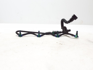 Ford Kuga (2012–2019) Kütuse tagasivool FM5Q9K022AB - 2