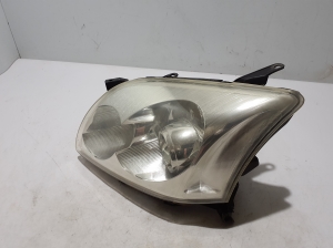 TOYOTA Avensis T25 (2003–2008) Priekšējais lukturis 8117005211 - 7