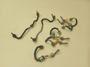 Fuel injector lines