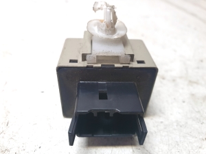 TOYOTA Avensis T25 (2003–2008) Relay 8198005040 - 2