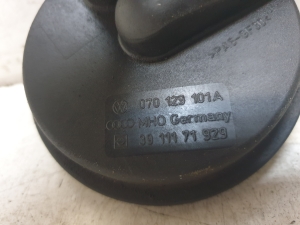 Volkswagen Multivan V (2003–2026) Kurbelgehäuseentlüftung 070129101A - 3