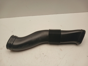 Air intake hose - A1560940882