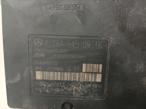 Mercedes Benz ML-Class 164 (2005–2011) ABS plokk A1645450916 - 2