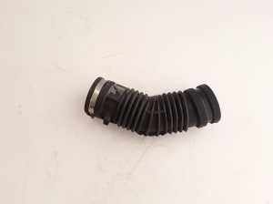  Air intake hose 