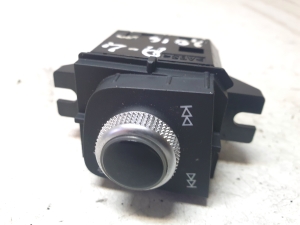 AUDI A4 B9 (2015–2026) Radio control switch 8W1919616 - 3