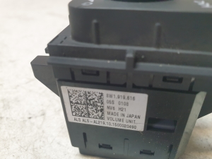 AUDI A4 B9 (2015–2026) Radio control switch 8W1919616 - 4