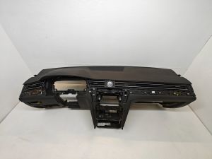 Dashboard - 3G1857003