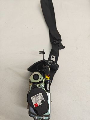 VOLVO V90 (2016–2026) Front seat belt P32131157 - 4