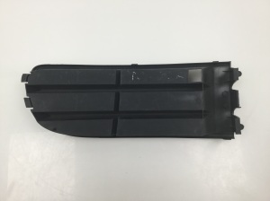 Priekšējā bampera apakšējā reste - 6Q0853665