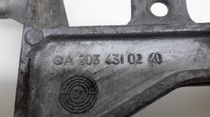 Mercedes Benz CLK-Class 209 (2002–2009) ABS ploki hoidik A2034310240 - 2