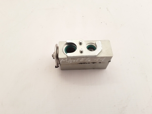 RENAULT Master III (2010–2017) Wasserregelventil Heizung 922704486R - 2
