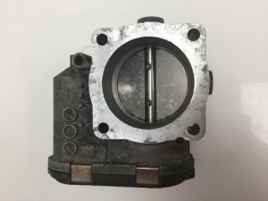 Volkswagen Passat B5 (1997–2005) Drosselklappe 06B133062B - 2