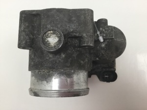 Volkswagen Passat B5 (1997–2005) Drosselklappe 06B133062B - 5