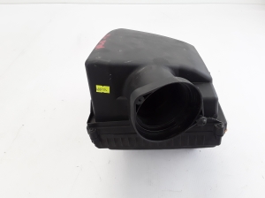 VOLVO XC70 (2007–2016) Luftfiltergehäuse 30748207 - 4