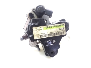 Mercedes Benz E-Class W207 (2009–2017) Kütusepump ja selle osad - 4