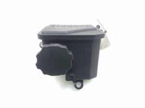 Mercedes Benz E-Class W207 (2009–2017) Roolivõimendi pumba paak A0004602283 - 4