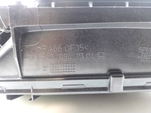 Mercedes Benz E-Class W207 (2009–2017) Luftfiltergehäuse A6420903101 - 3