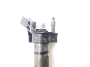  Fuel injector 