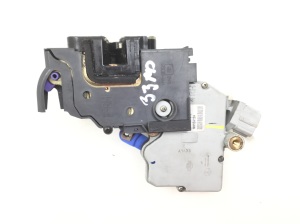 NISSAN X-Trail T30 (2001–2007) Front door lock NH10A12A - 2