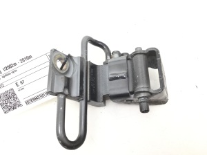 Unteres Scharnier Tür vorne - 7L0831412