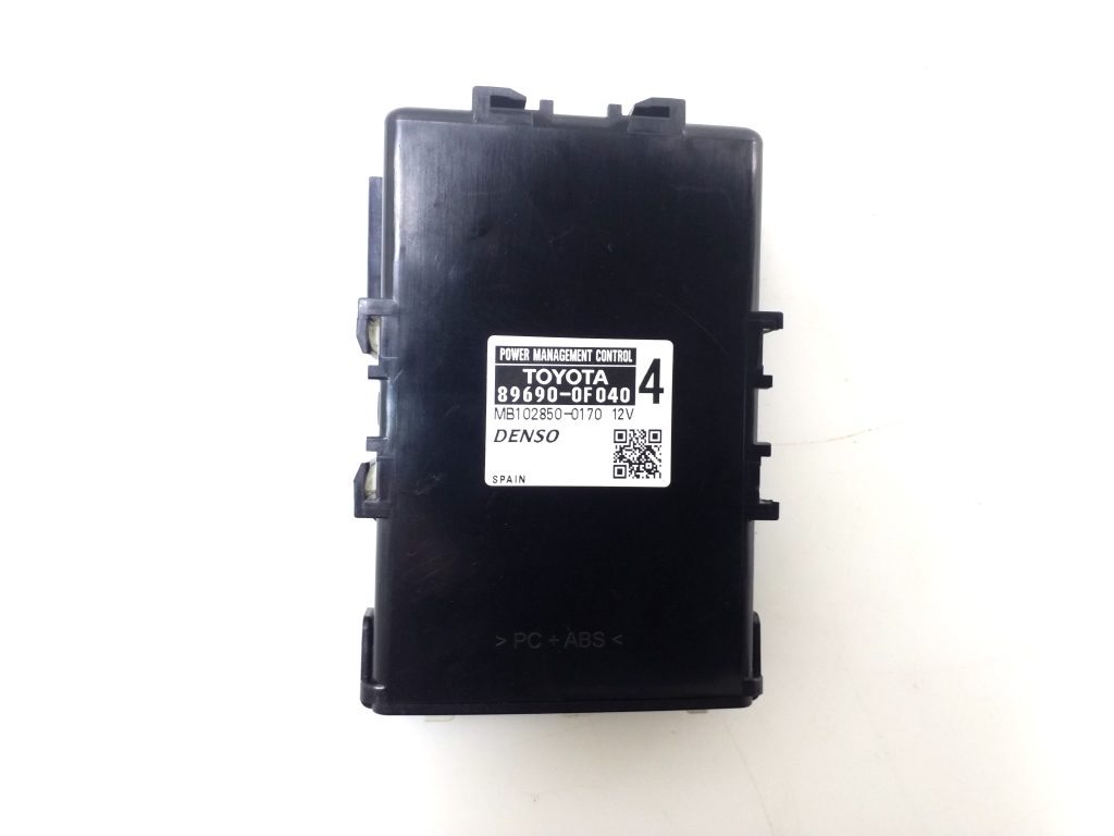 TOYOTA Verso 1 generation (2009-2015) Relays 896900F040 20984062