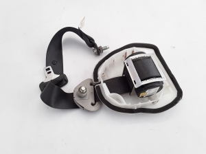 Sicherheitsgurt hinten - 88844JZ10A