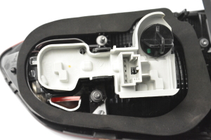 Volkswagen Golf VII (2012–2026) Tagatuli tagaluugil 5G9945094E - 5